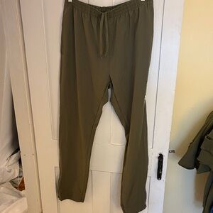 New Balance Men's Khaki Joggers